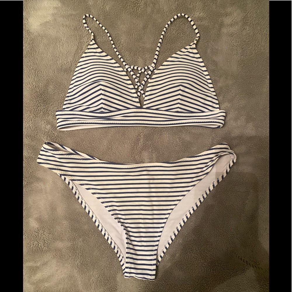 Cupshe Bikini